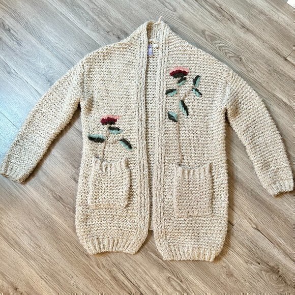 Alya Sweaters - Alya Floral Embroidered Chunky Knit Cardigan Size S